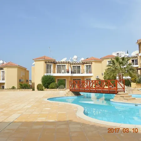 Luxury Apartment Paphos Exterior photo